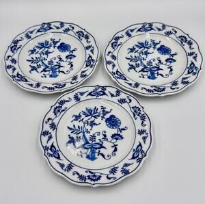 Danube 1950's Blue Onion Blue & White 3pc Dessert Plate Set Ribbon Hallmark Logo